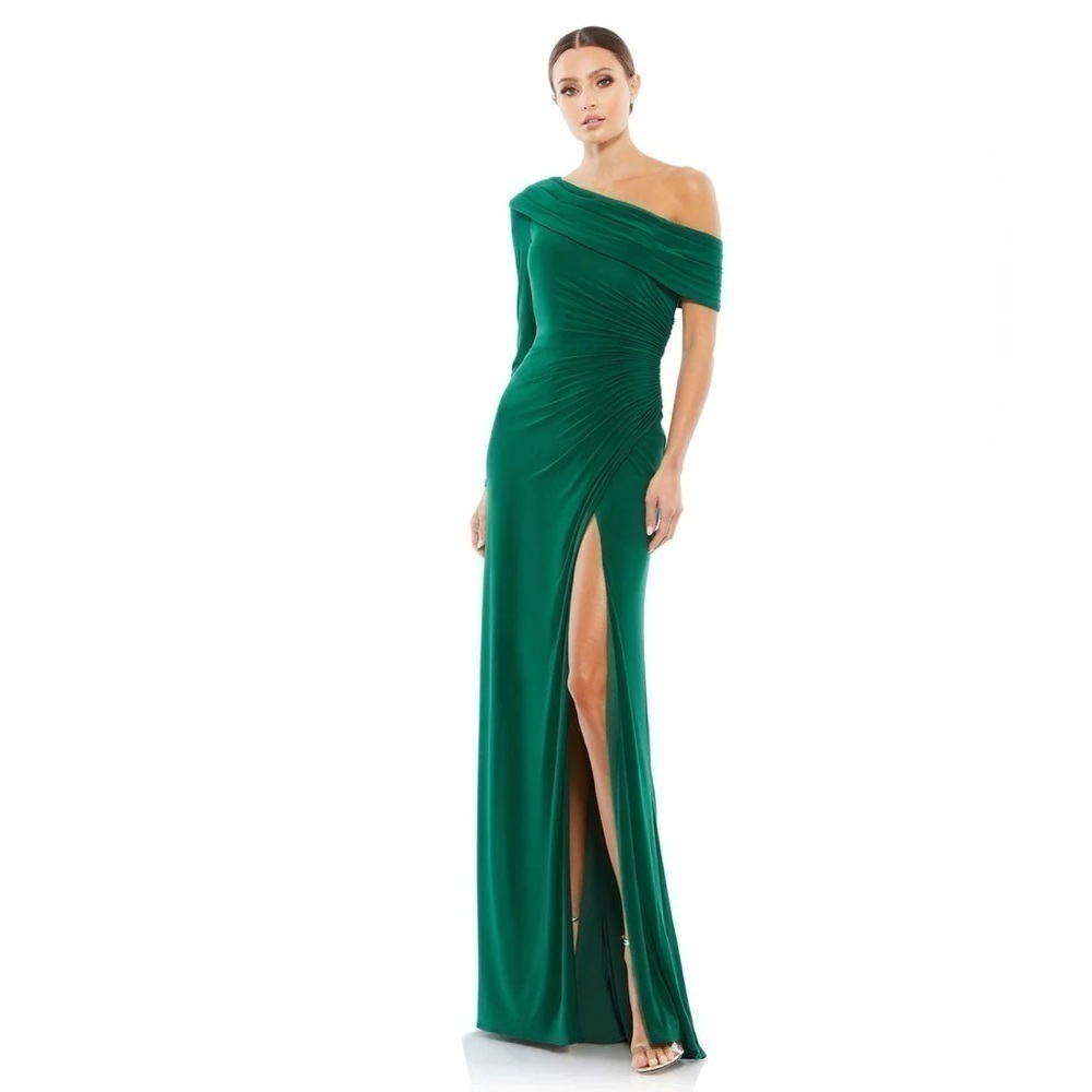 Ieena for Mac Duggal Asymmetric Jersey Gown in green size: 6